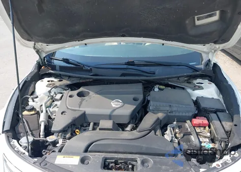 2015 Nissan Altima 2.5 S from USA, damaged, VIN 1N4AL3AP9FC126119